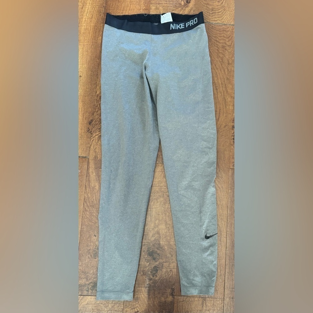Nike pro Womens leggings Sz Large drifit